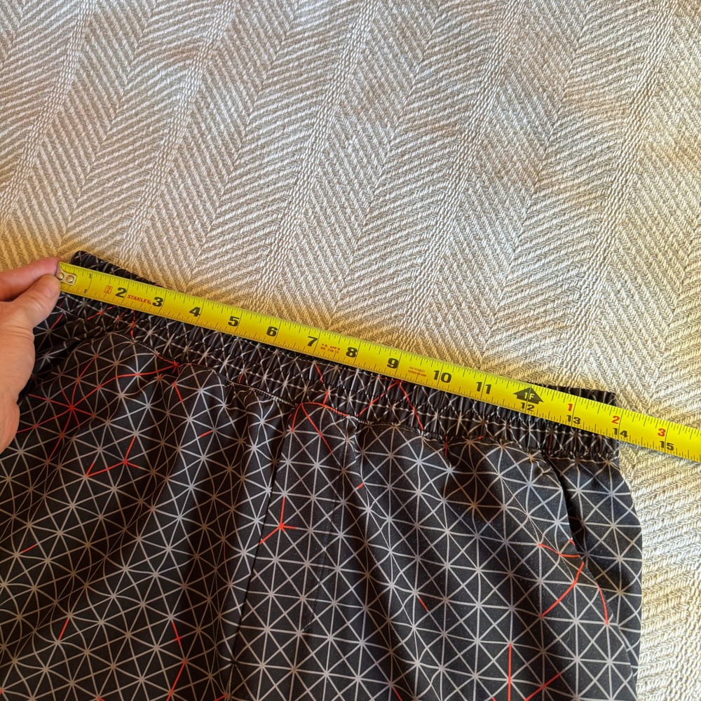 Lululemon Pace Breaker Linerless Shorts Mens Medium Black Orange Geometric 7" - Picture 8 of 9